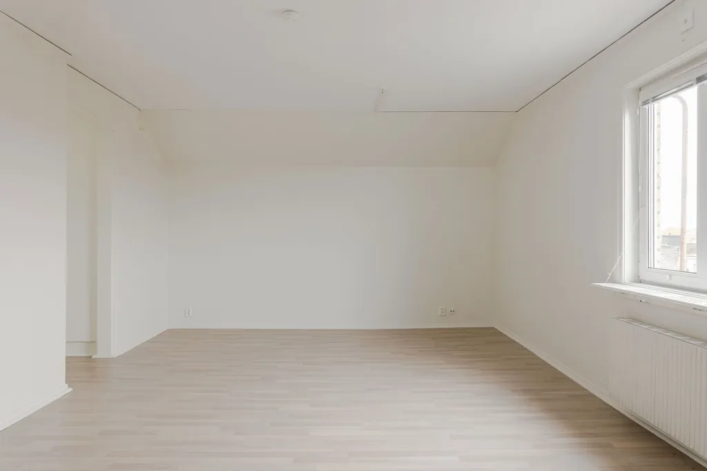 Pièces - Central One-Bedroom Flat with Balcony in Växjö