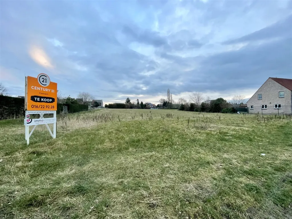 Aed - Buildable Plot with Open Building in Glabbeek
