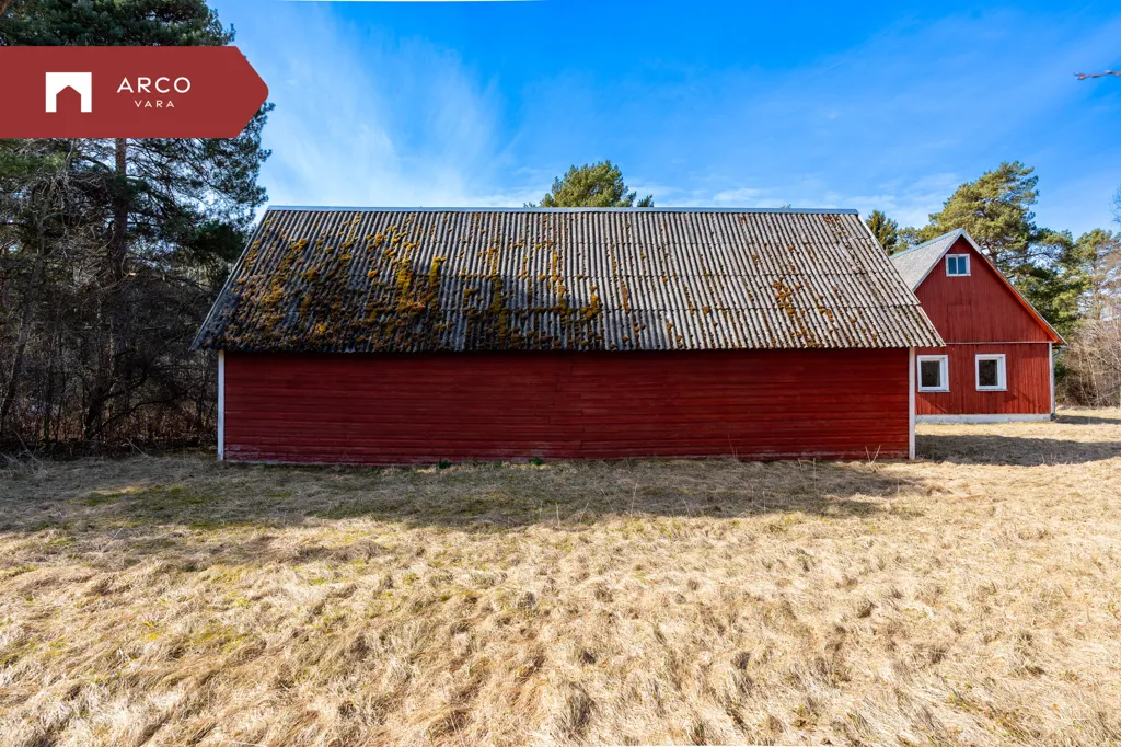 Välivaade - Farmstead with Coastal Land in Linaküla