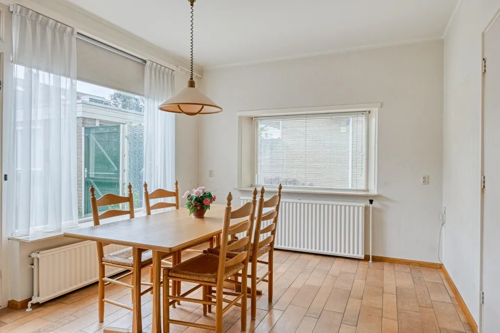 Salle à manger - Two-Storey House with Garage in Zwolle