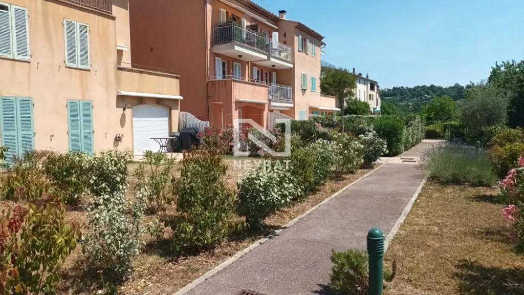 Extérieur - Duplex 4 Pièces avec Piscine dans le Village de Tourrettes