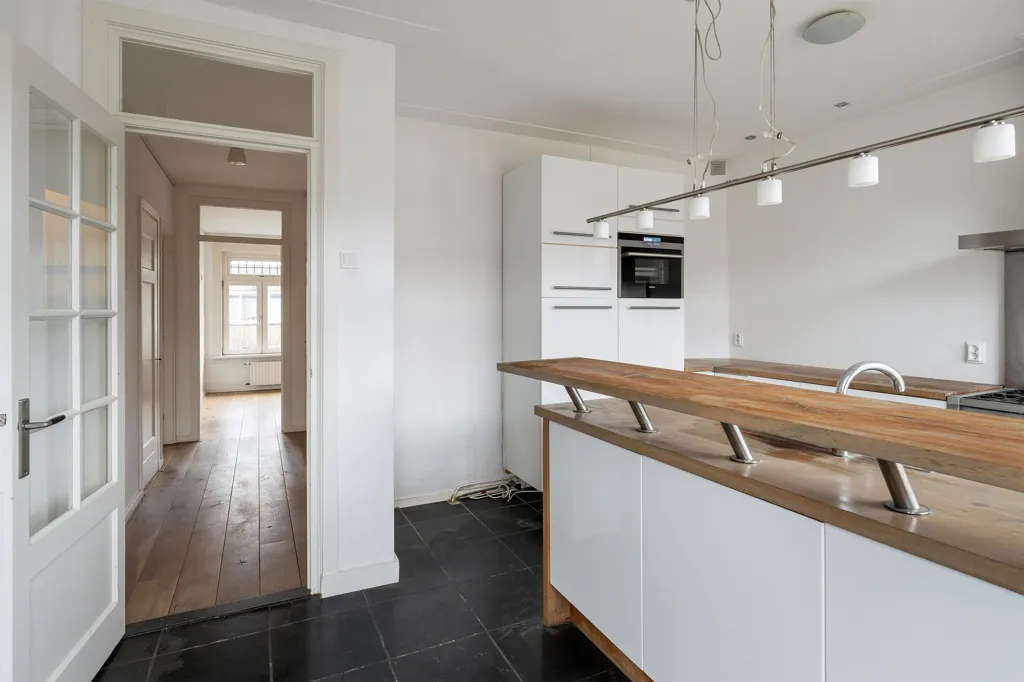 Köök - Charming Duplex Apartment in Blijdorp, Rotterdam