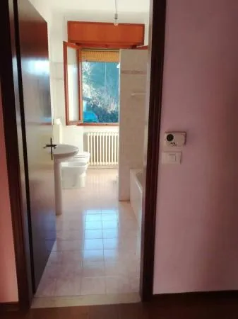 Vannitoad - Apartment with Private Garden in Adria