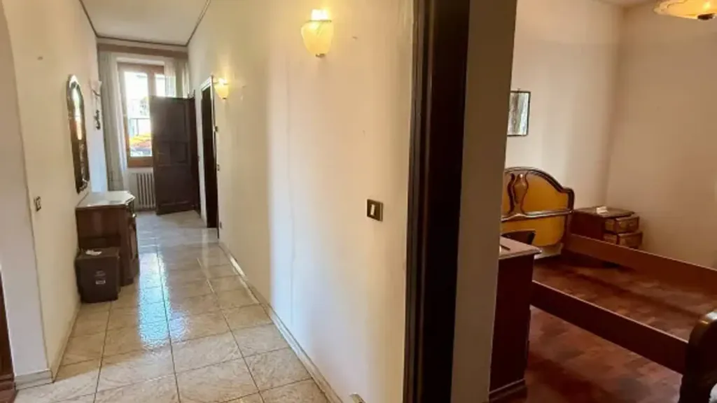 Esik - Apartment with Lake View in Menaggio