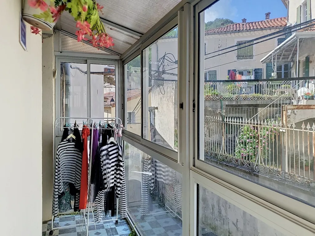 Balcony - Village House with Garden in Graissessac