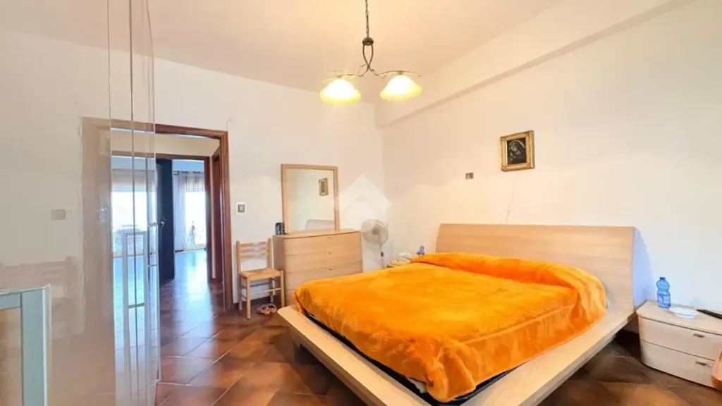 Chambres - 4-Bedroom Apartment with Balcony in Palermo