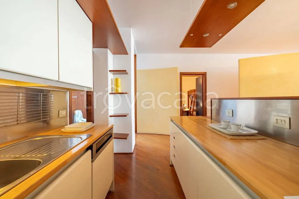Cucina - Luxury Flat with Seafront Balcony in Bordighera