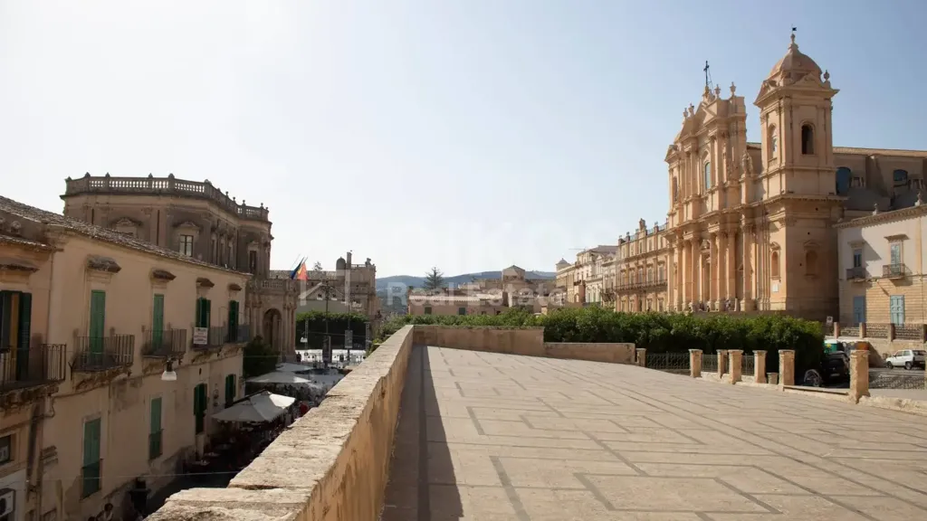 Restored Townhouse with Terrace in Noto
