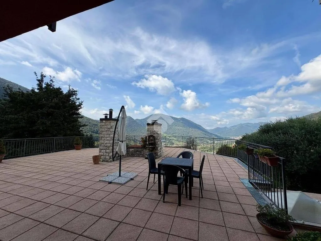 Terrass - Luxury Villa with Panoramic View in Albino