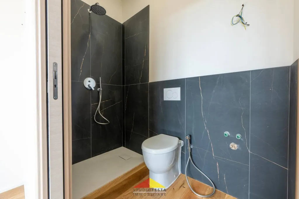 Vannitoad - Rustic Apartment with Panoramic View in Verzuolo