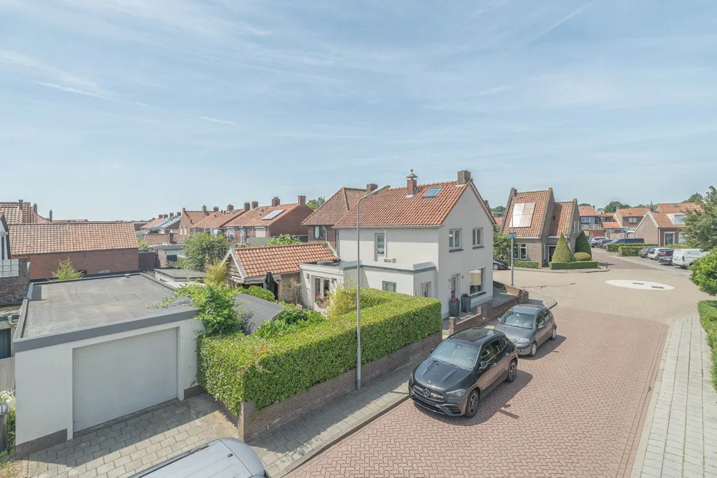Exterior - Detached House with Private Garden in Yerseke