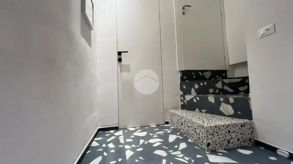 Ingresso - Triplex with Balcony in Palermo Centre