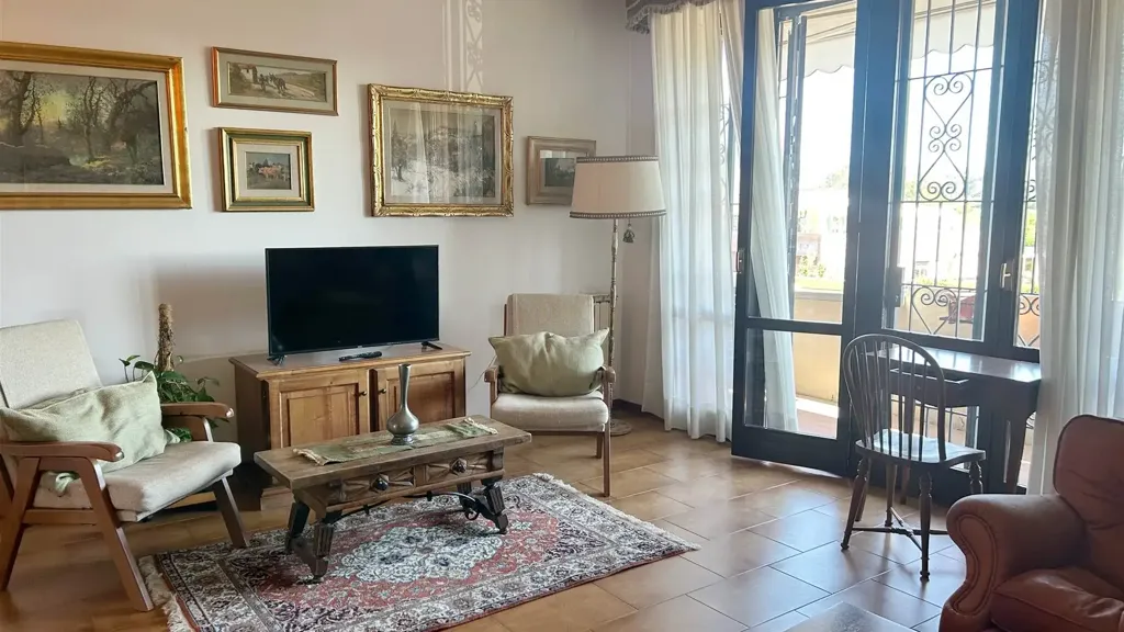 Elutuba - Panoramic Apartment with Balcony in Florence