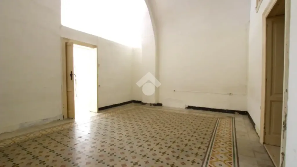 Toad - Ground Floor Trilocale with Vaulted Ceilings in Molfetta