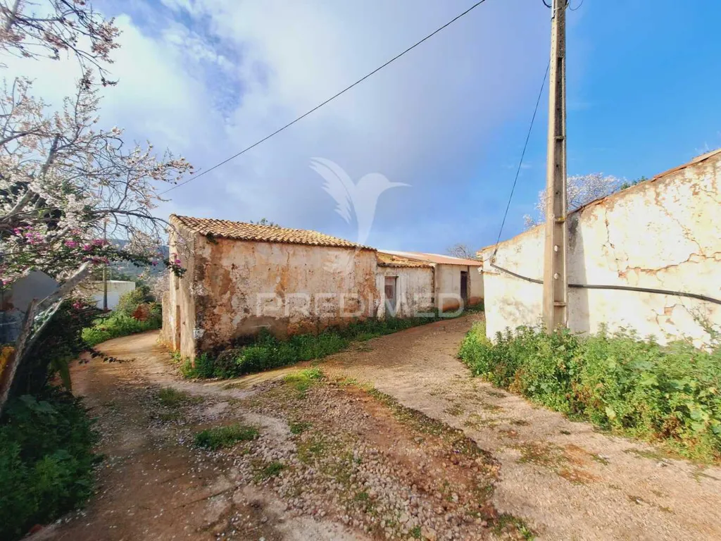 Aed - Ruin with Potential in Esteval do Mouros