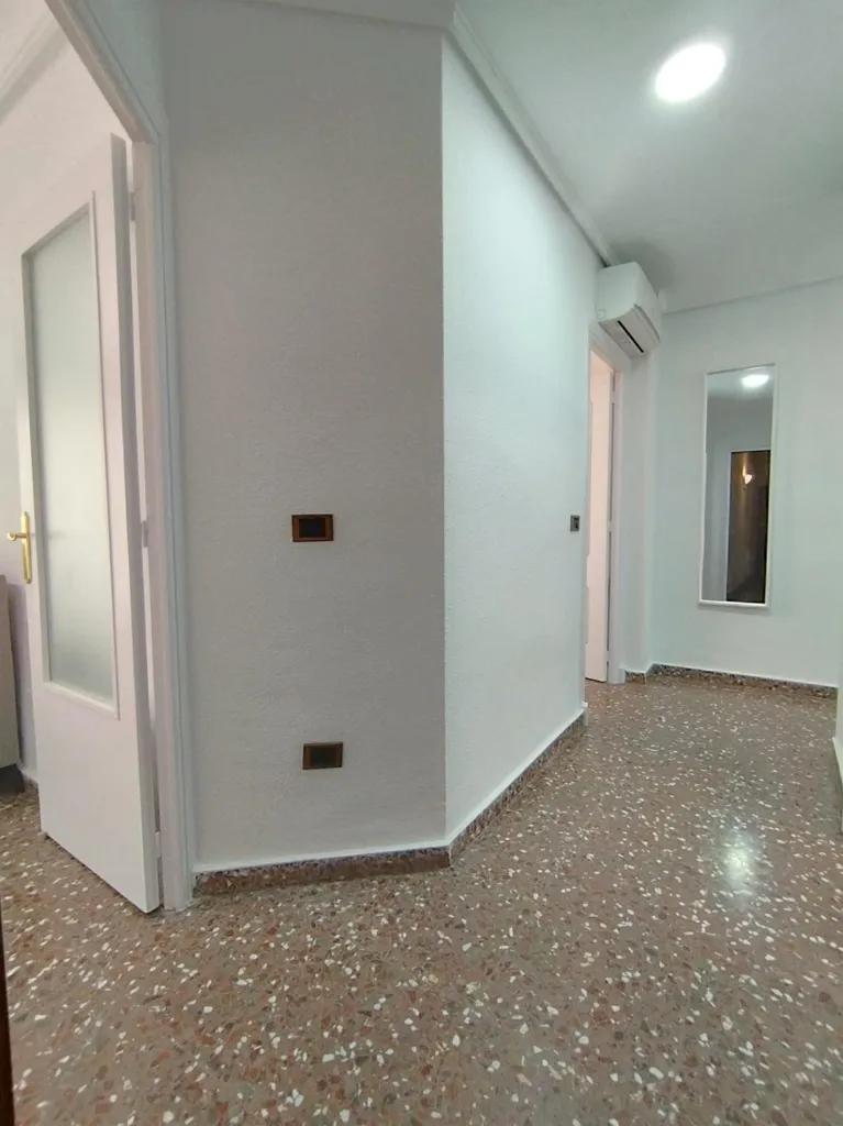 hallway_entrance