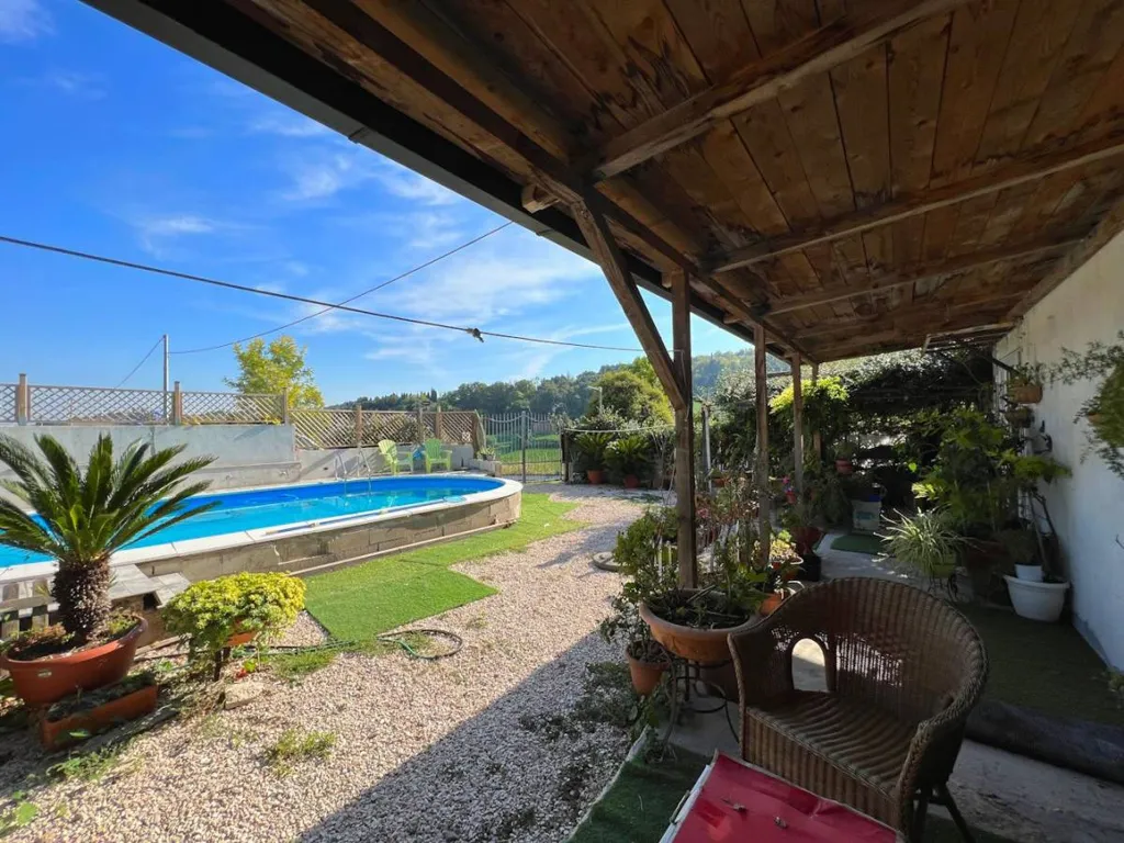 Bassein - Semi-Detached House with Pool near Pesaro
