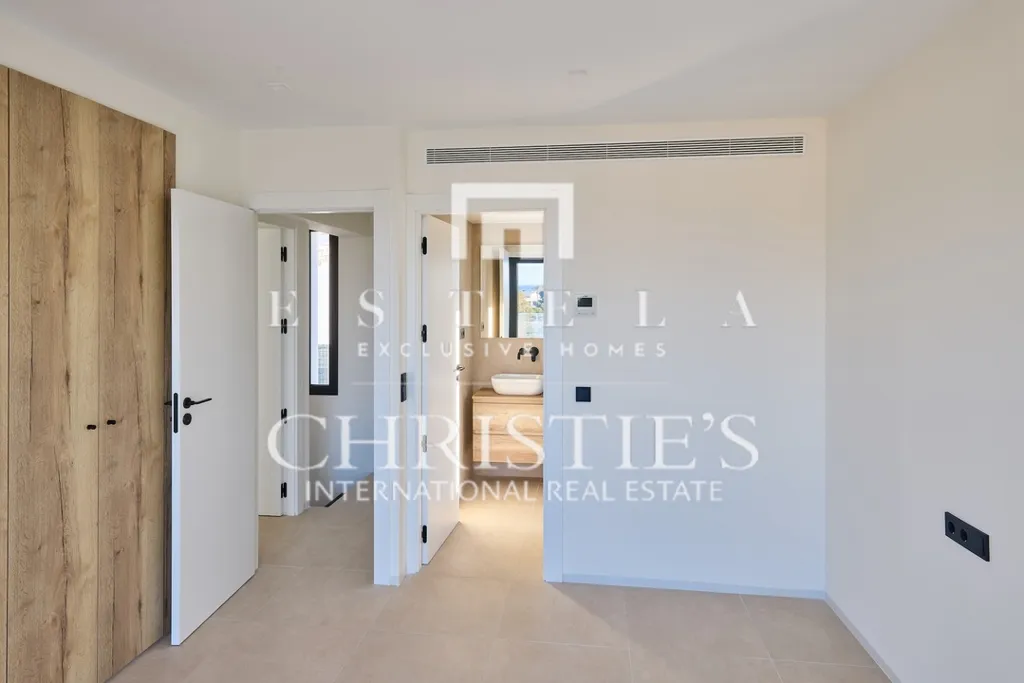 Esik - Renovated House with Pool in Santa Eulalia