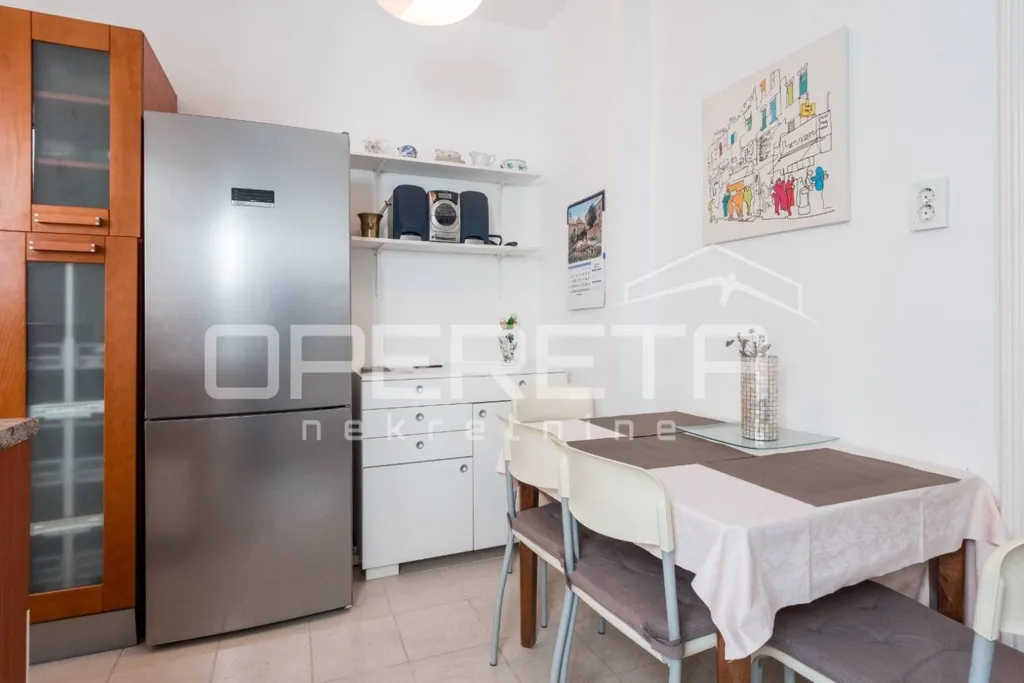 Köök - Renovated Apartment with Balcony in Zagreb Centre