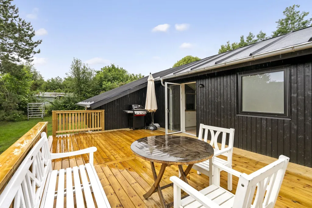 Terrasse - Summer House with Garden in Martofte