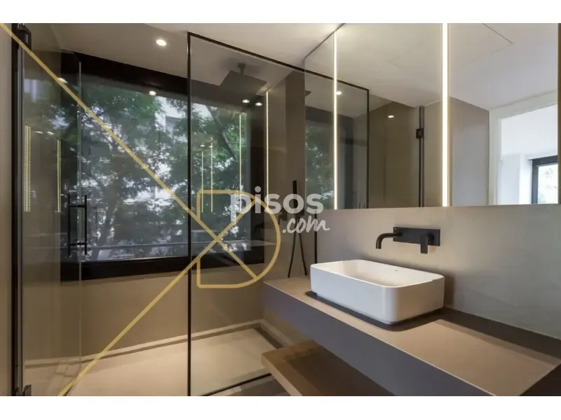 Salles de bain - Contemporary Adjoined House with Pool in Sarrià