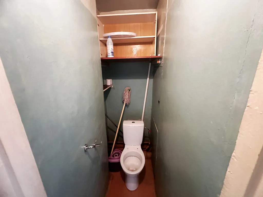 Vannitoad - Apartment with Balcony in Narva Centre