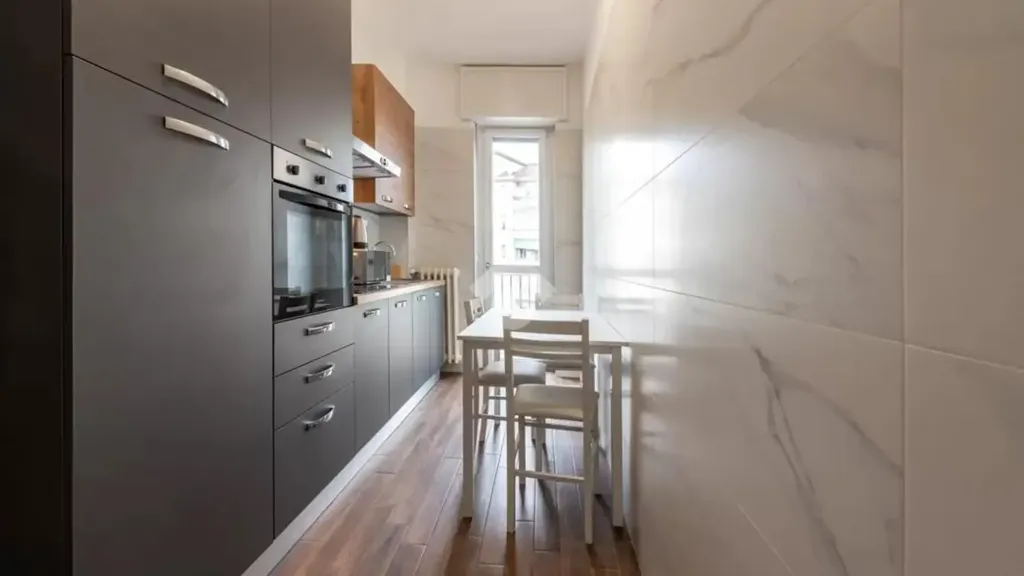 Köök - Modernised Flat with Balcony in Milan