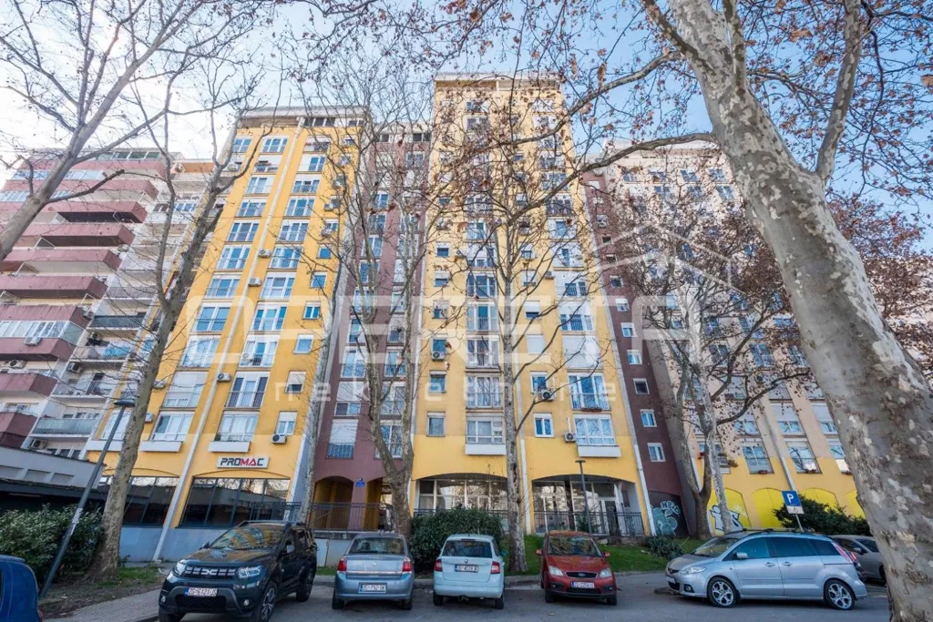 Välivaade - Three-bedroom Apartment with Central Heating in Zagreb