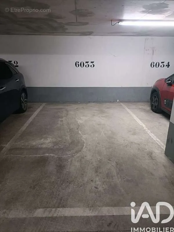 Garaaž - Parking Space in Cormeilles-En-Parisis