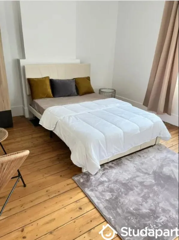 Chambres - Chambre en Colocation avec Jardin à Valenciennes