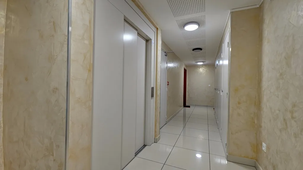 Entrée - Appartement T2 avec Terrasse à Chamalières