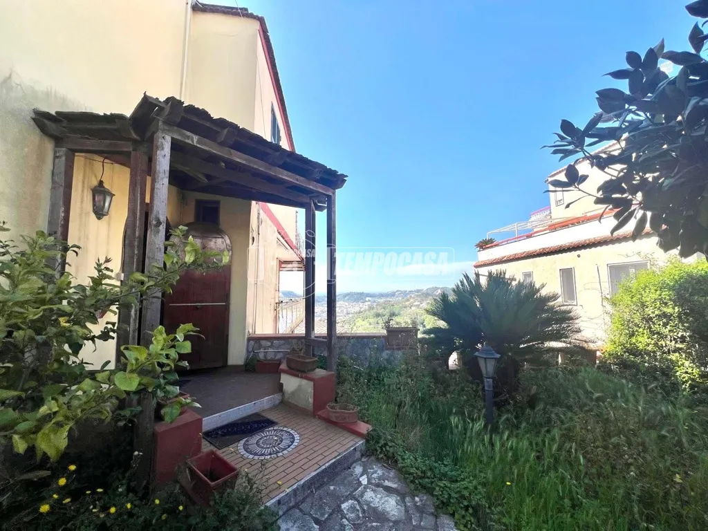 Terrass - Attic with Panoramic Terrace in Naples