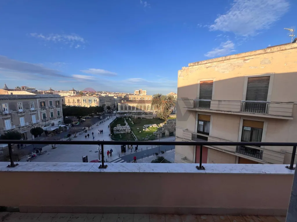 Rõdu - Historic Building with Sea View in Ortigia