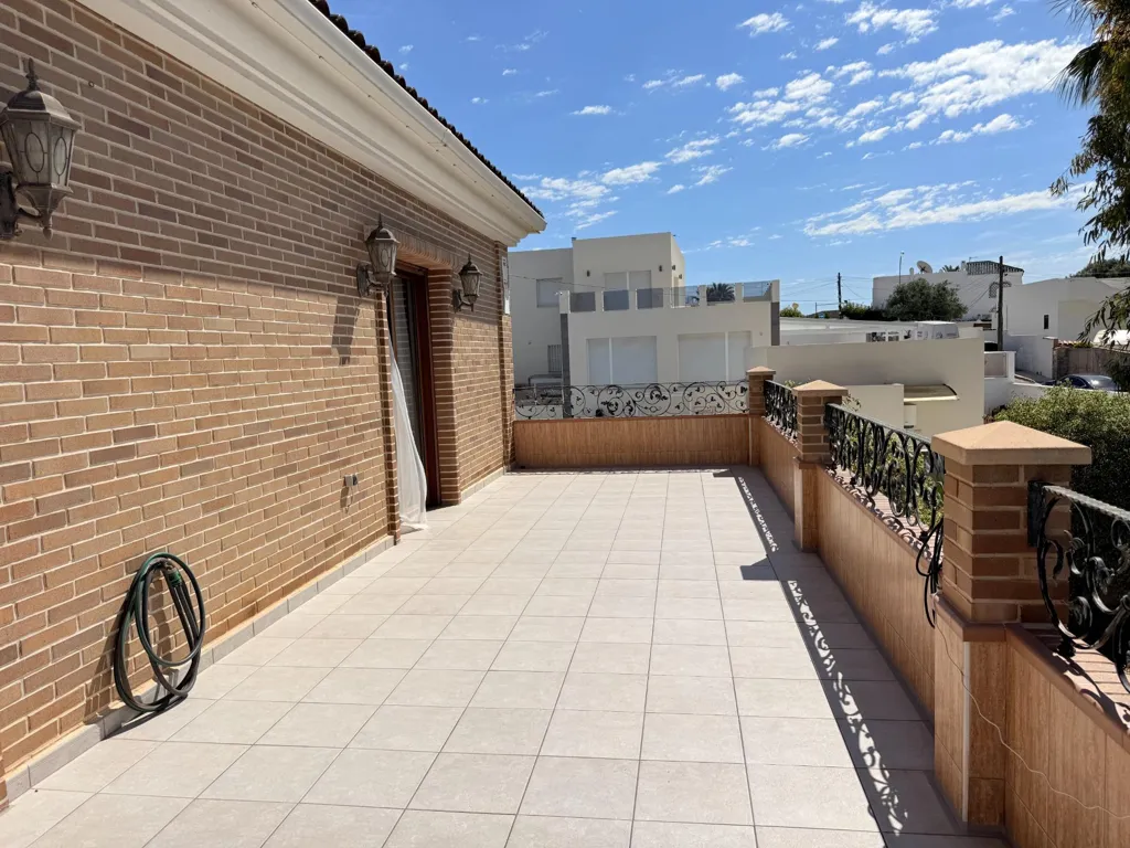 Terrasse - Luxury Villa with Pool in Ciudad Quesada