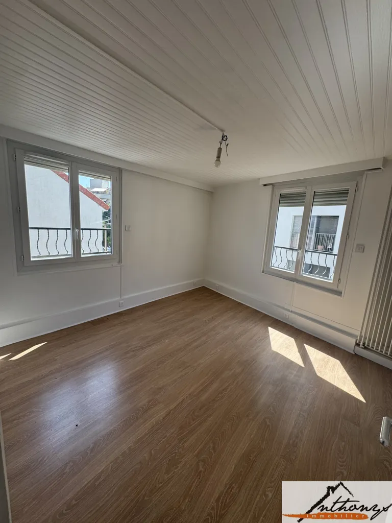 Pièces - Appartement avec véranda à Rosny-s/Bois