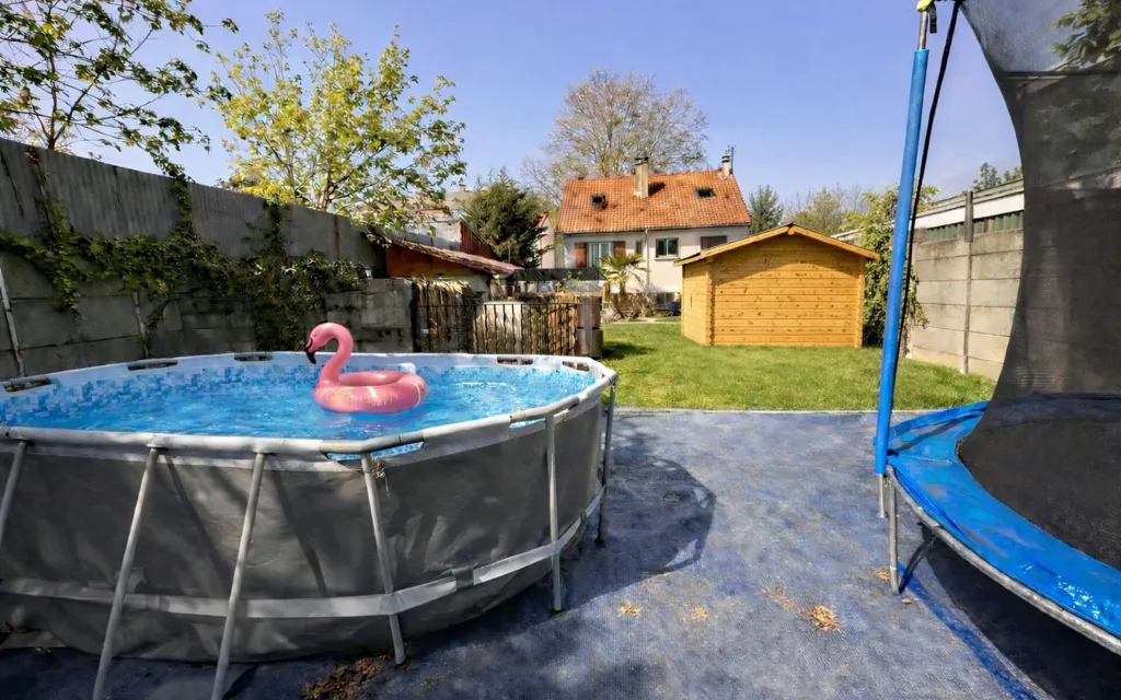 Piscina - Charming Maison with Garden in Montreuil