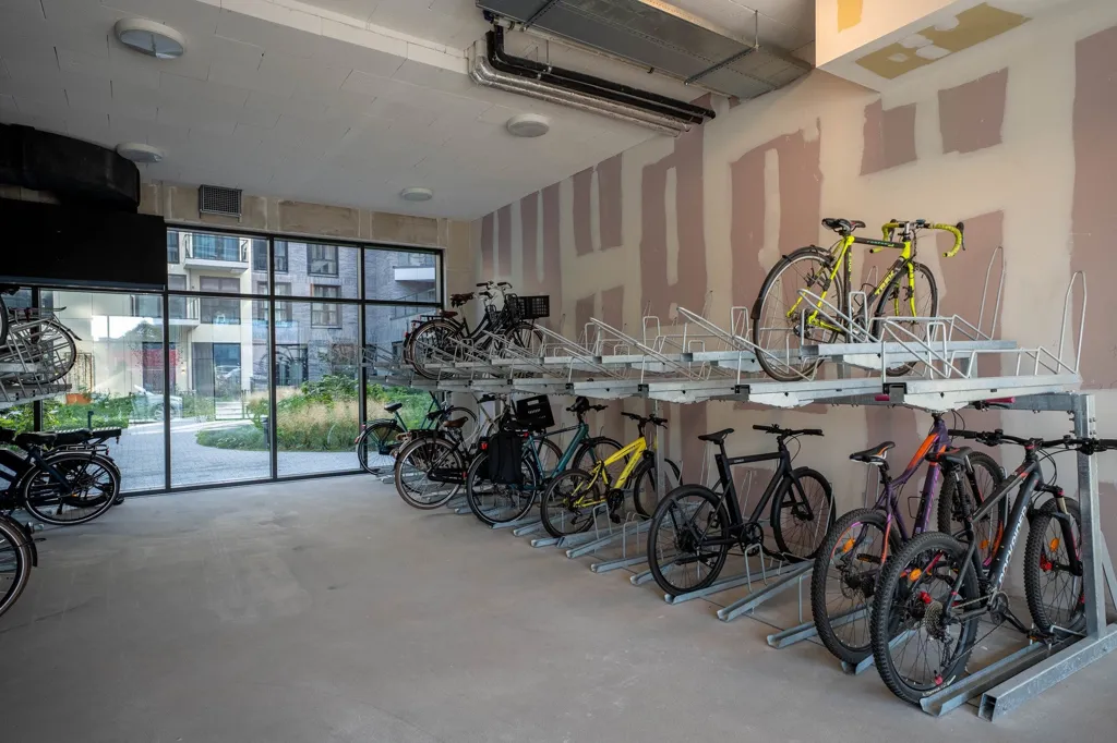 Garage - Fully Furnished 2-Bed Apartment in Hoofddorp