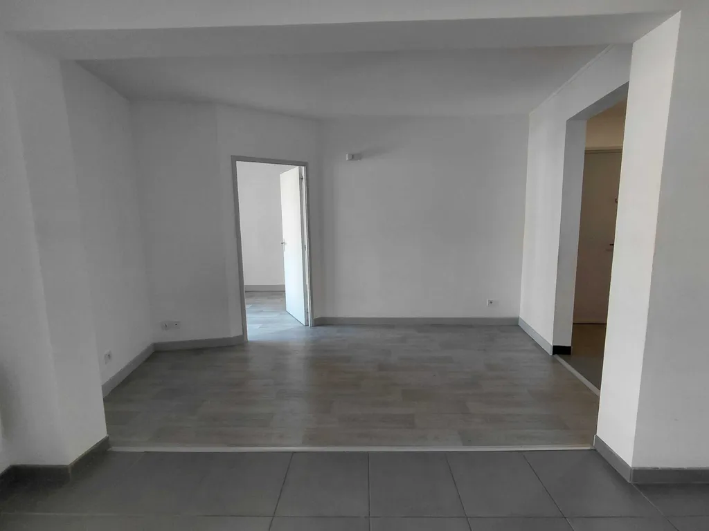 Pièces - Appartement T4 avec Garage à Tain l'Hermitage