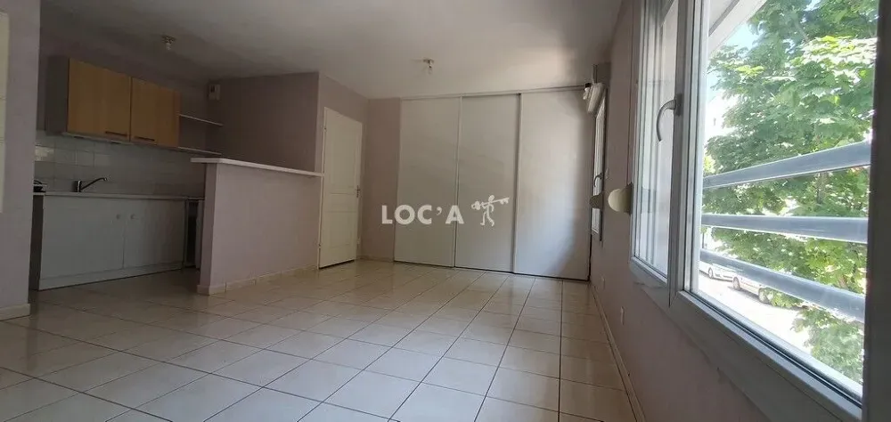 Cucina - Studio with Balcony in Carnot Quarter