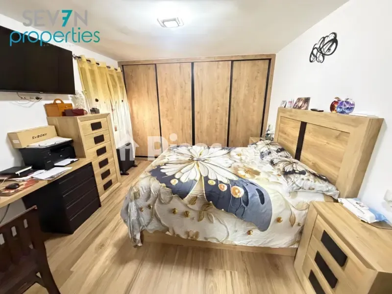 Chambres - Fully Renovated Adosada with Private Pool in Méntrida