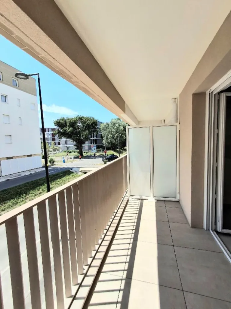 Rõdu - New Flat with Terrace in Monteux