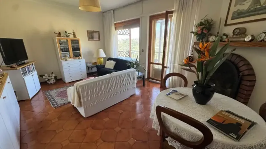 Elutuba - Villa Apartment with Terraces in Sanremo