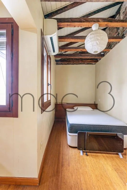 Chambres - Apartment with Balcony in Justicia, Madrid