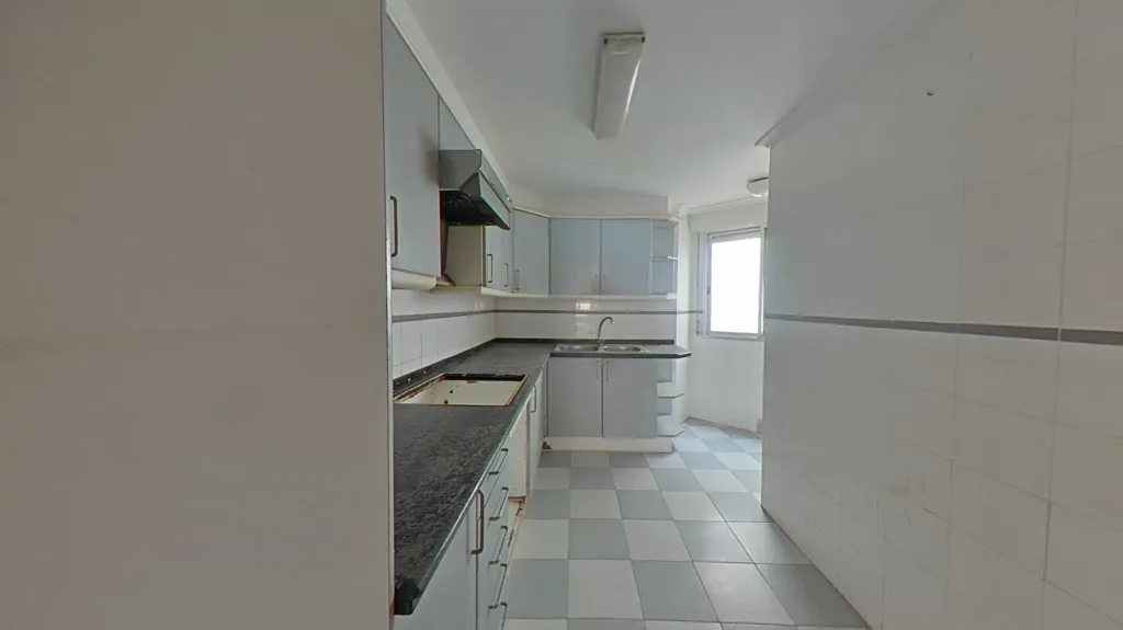 Cuisine - Apartment with Large Windows in Nules