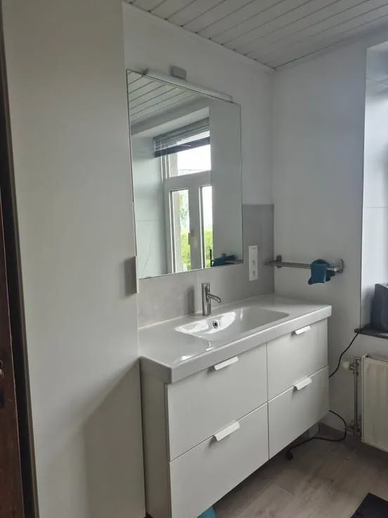 Salles de bain - Maison de caractère avec jardin à Sorée