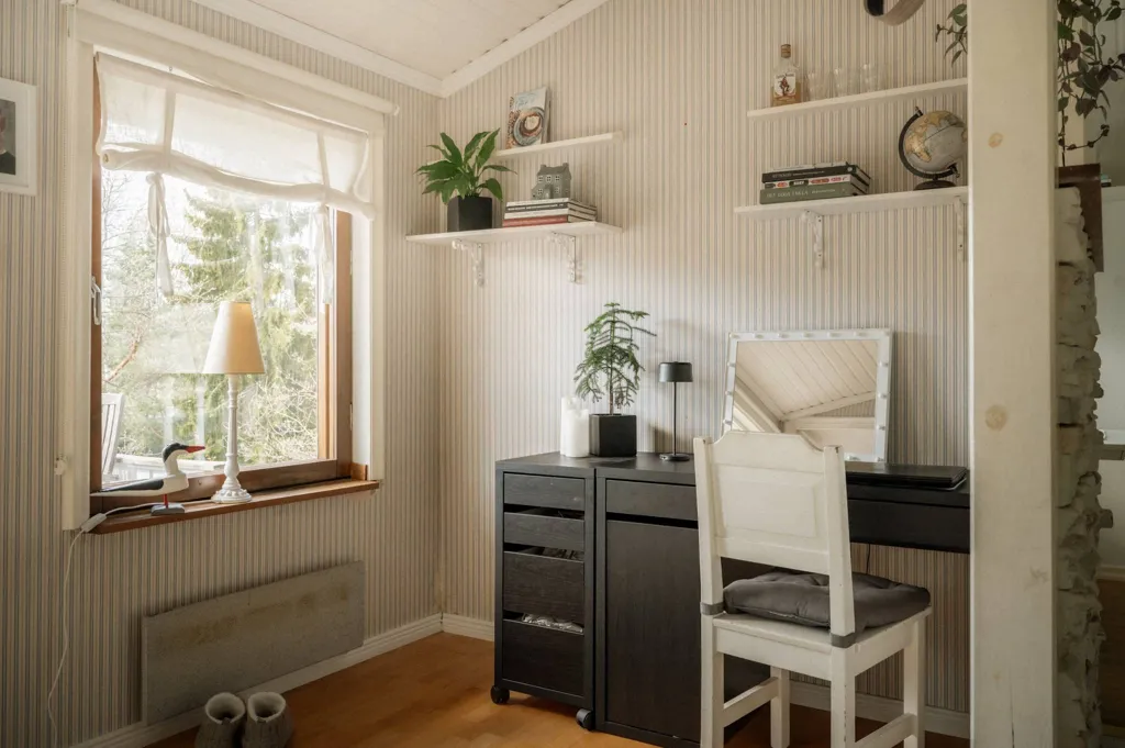 Studio - Cottage with Garden in Skälsmara