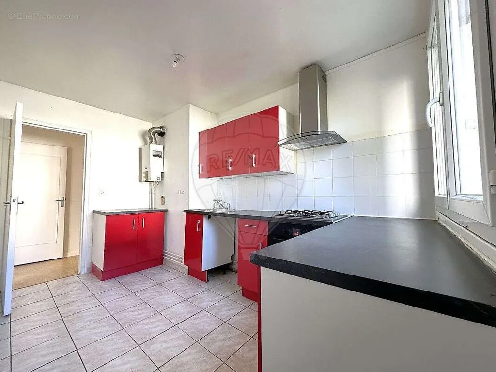 Cucina - 2-Bedroom Flat with Balcony in Senlis