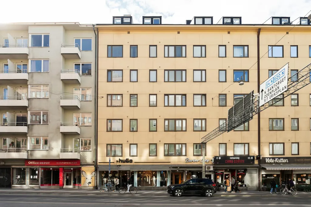 Välivaade - Penthouse with Impressive Ceiling Height in Fridhemsplan