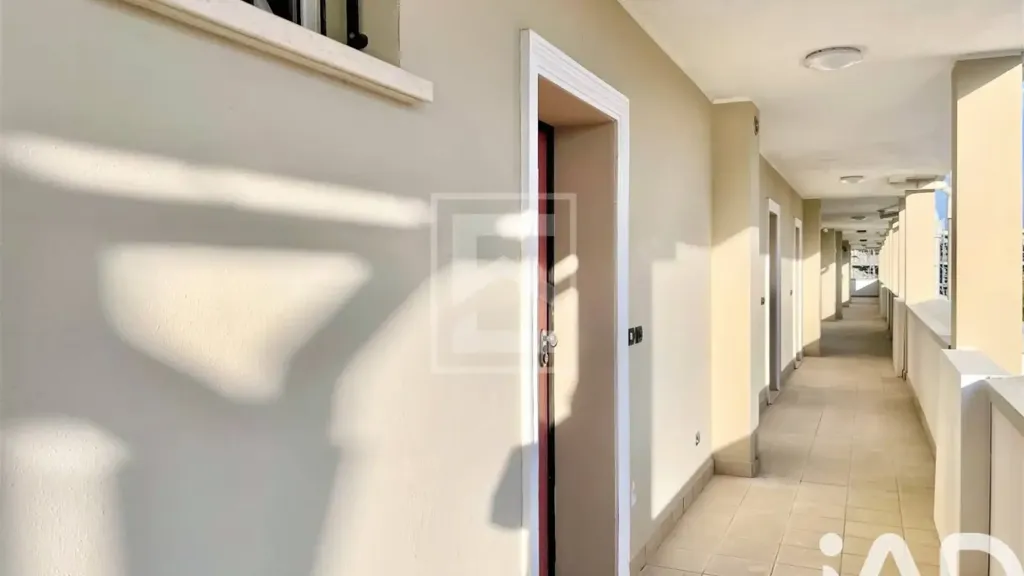 Entrée - Penthouse with Pool View in Desenzano del Garda