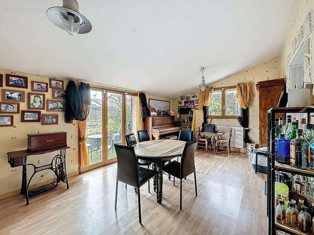 Maison 8 pièces à Mions